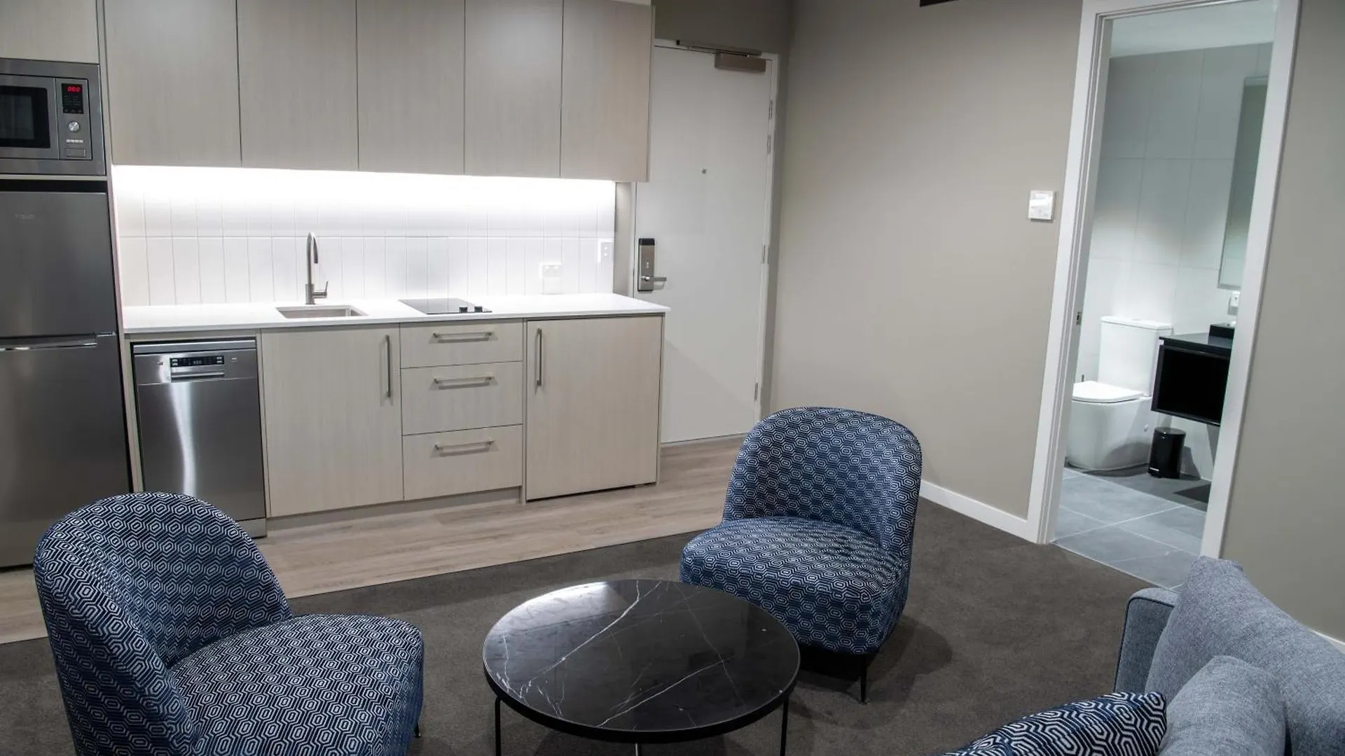 Mantra Tonsley Adelaide Aparthotel 4*,  Australia
