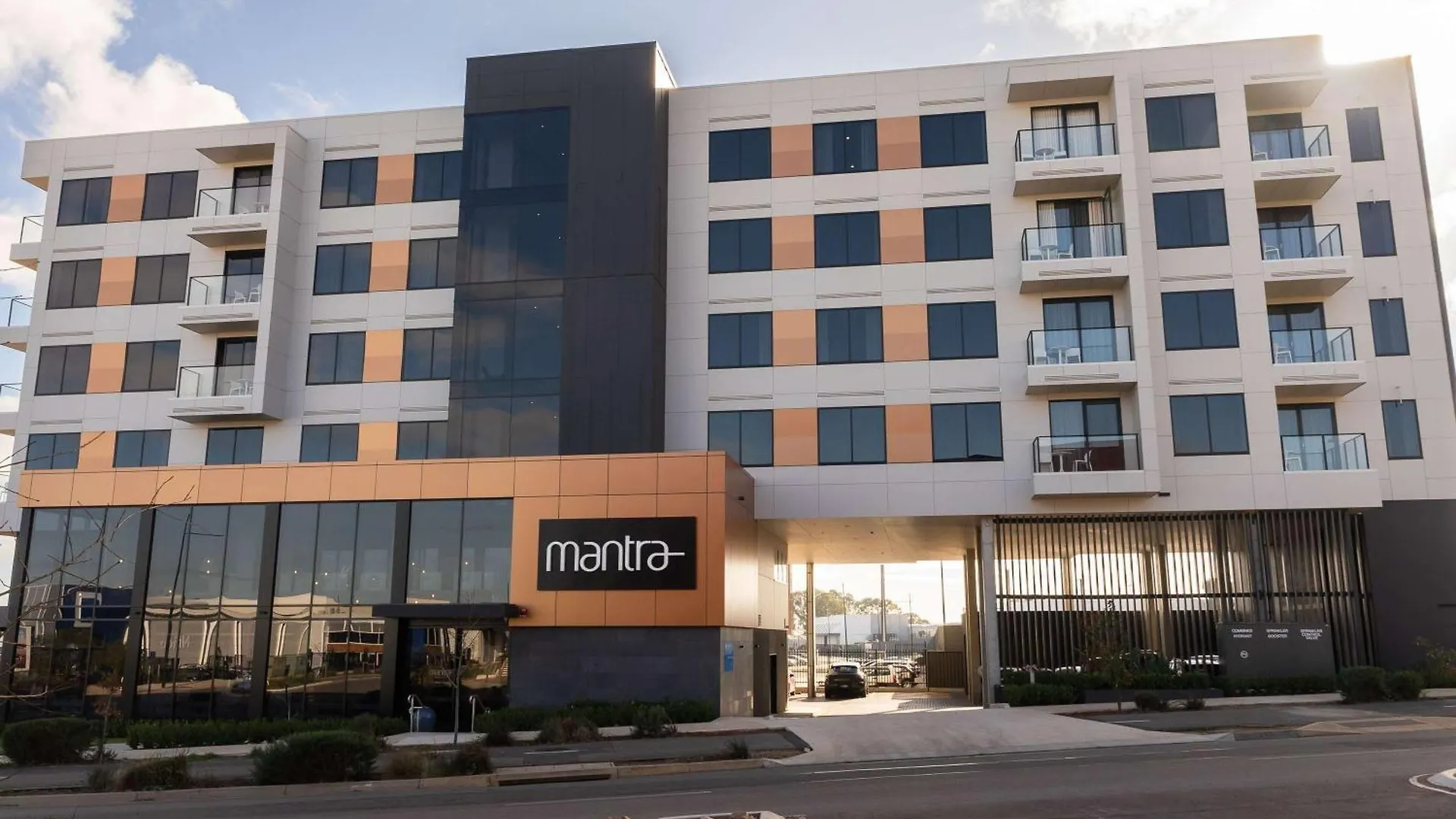 Mantra Tonsley Adelaide Aparthotel