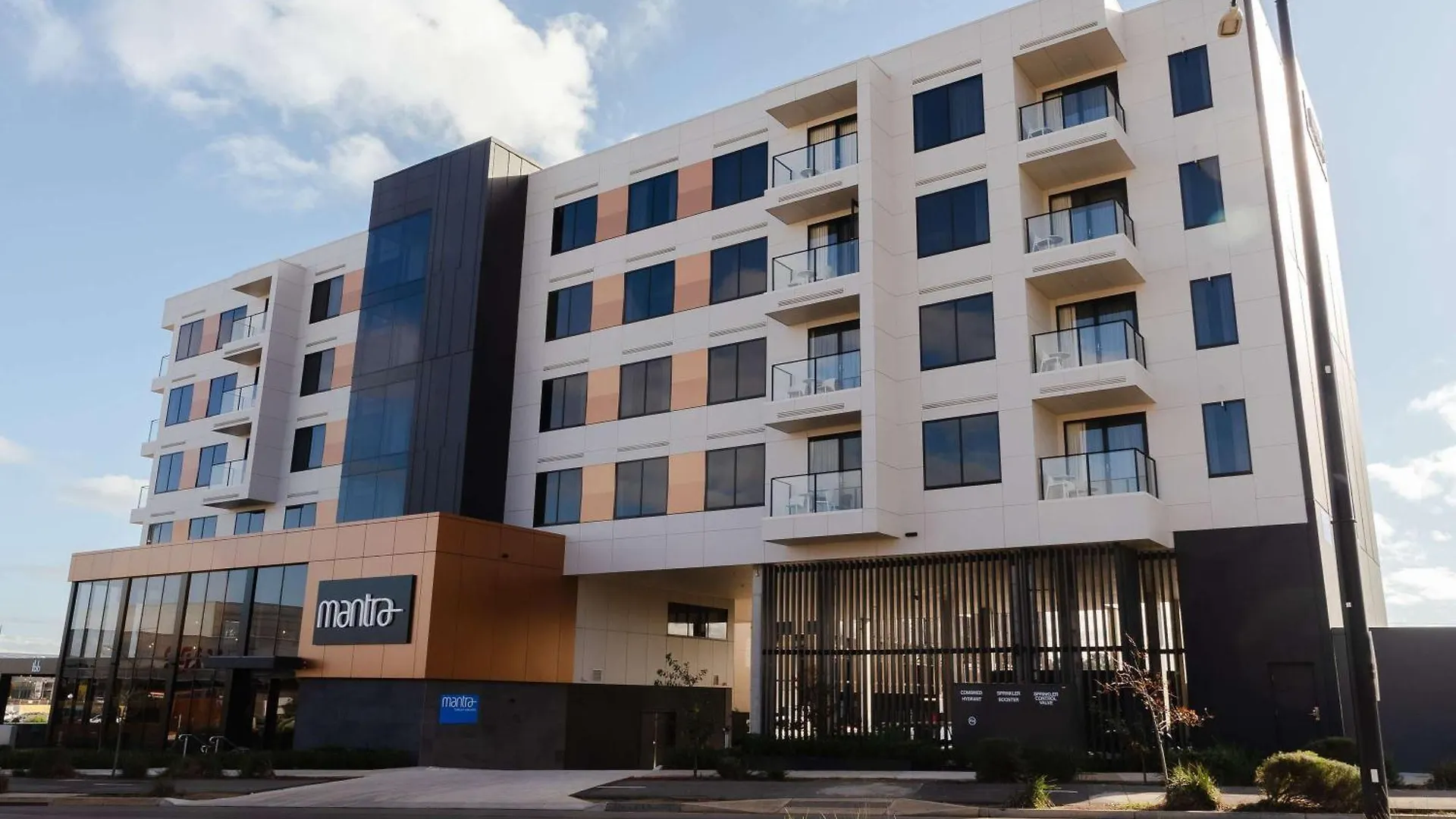 Mantra Tonsley Adelaide Aparthotel 4*,  Australia