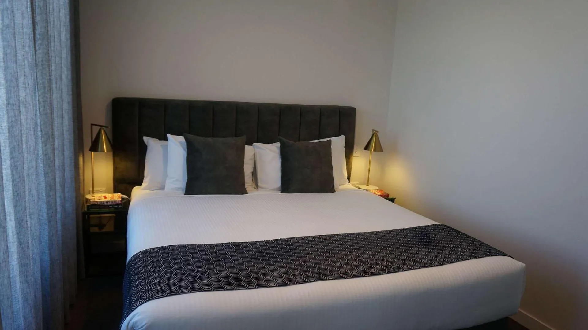 Mantra Tonsley Adelaide Aparthotel 4*,  Australia