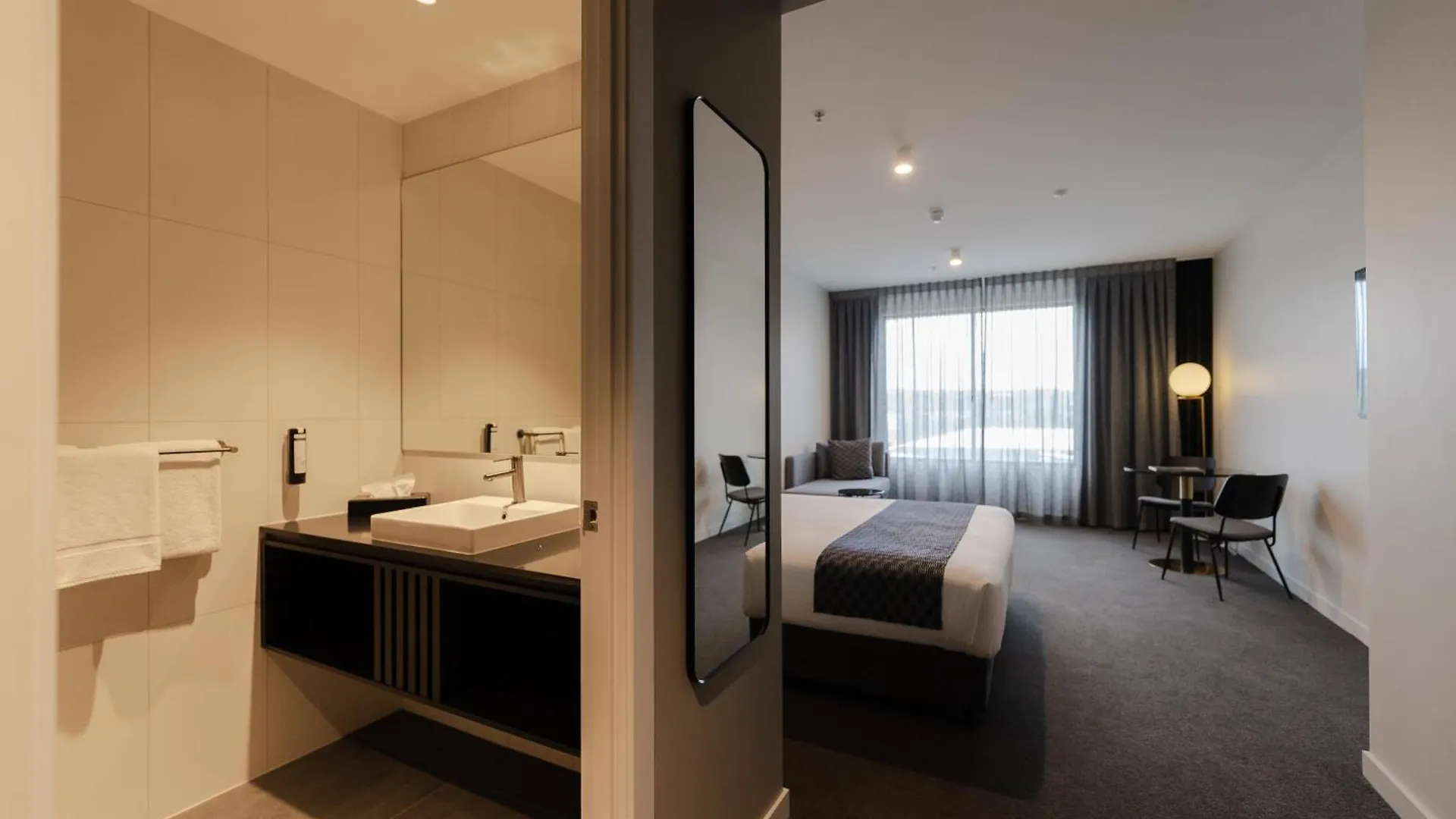 Mantra Tonsley Adelaide Aparthotel