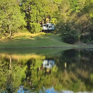 montville-country-cabins.hotelssunshinecoast.net/